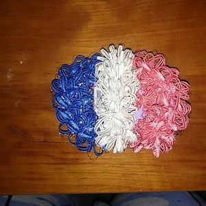 3 scrunchies